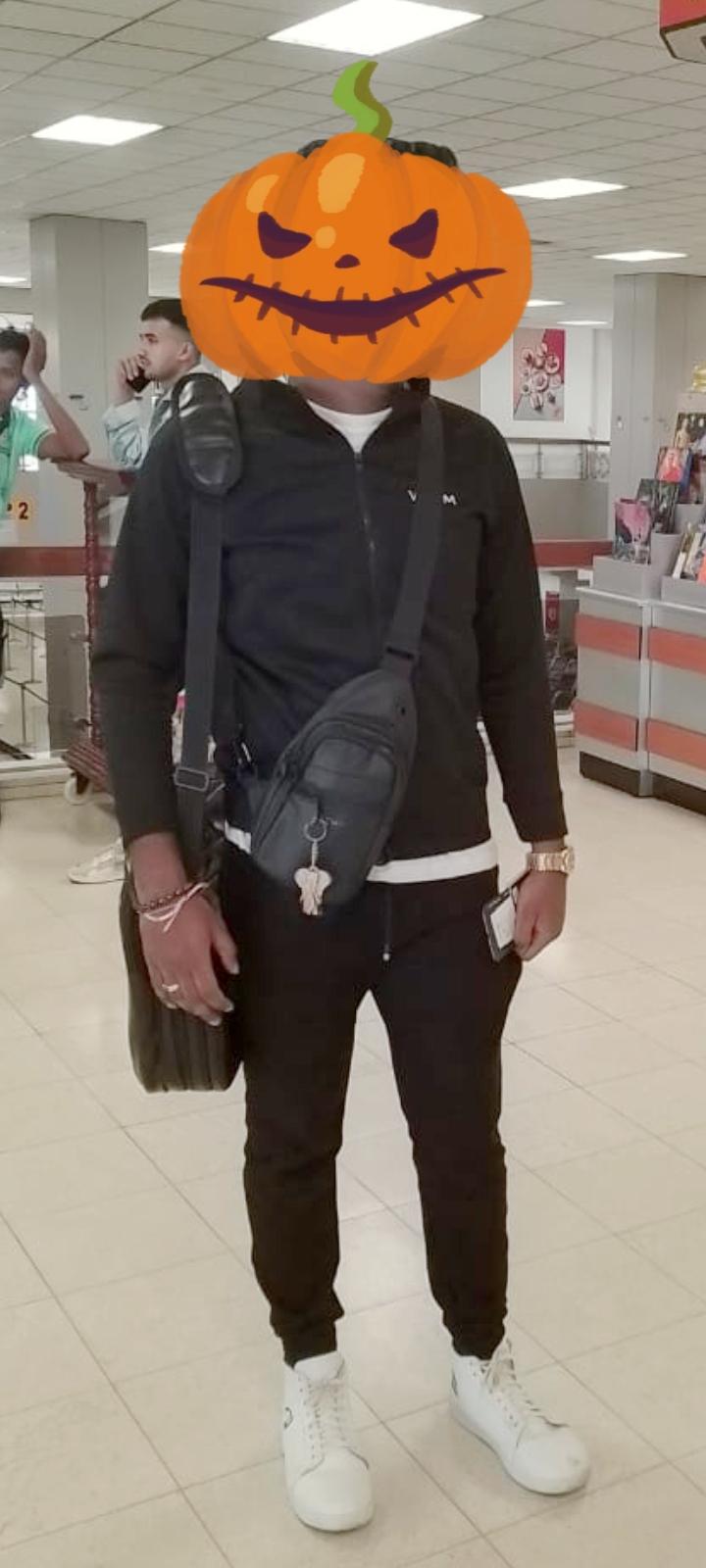 Image of Ladies service