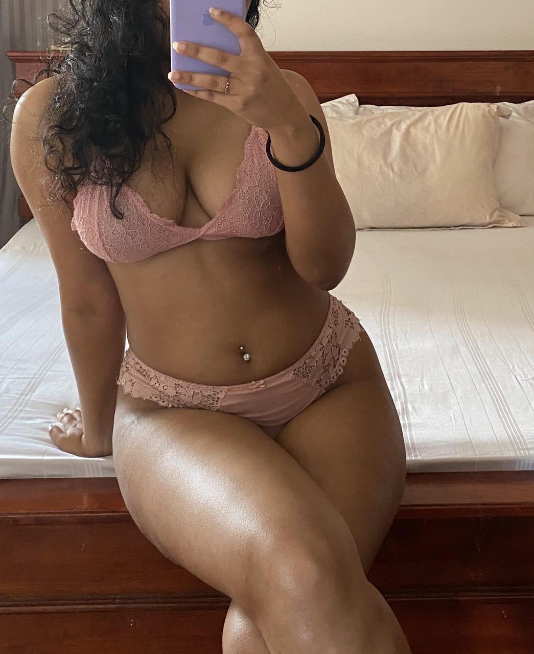 Image of 👩‍❤️‍💋‍👩Live cam With Face Show 👩‍❤️‍💋‍👩