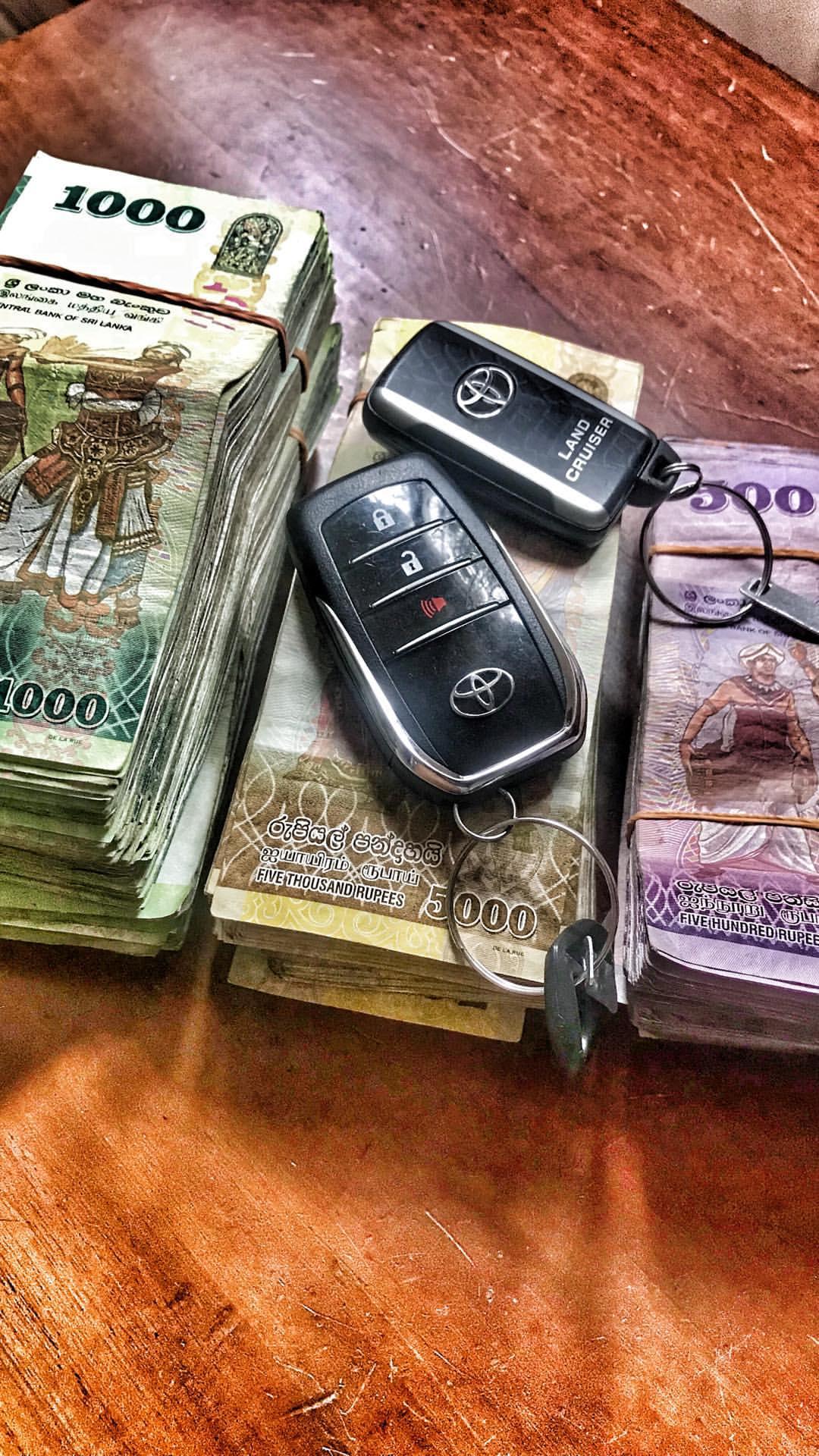 Image of ඔබට මාව ගැහැණු ළමයෙකු හෝ කාන්තාවක් සමඟ සම්බන්ධ කළ හැකි නම් මා අමතන්න.