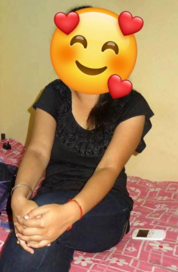 Image of Full service New Girl colombo