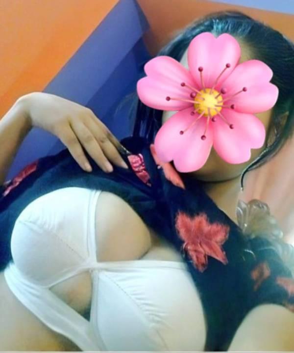 Image of நம்பகமான சேவை வழங்கப்படும்,tamil and sinhala live cam service ,with full face or without face