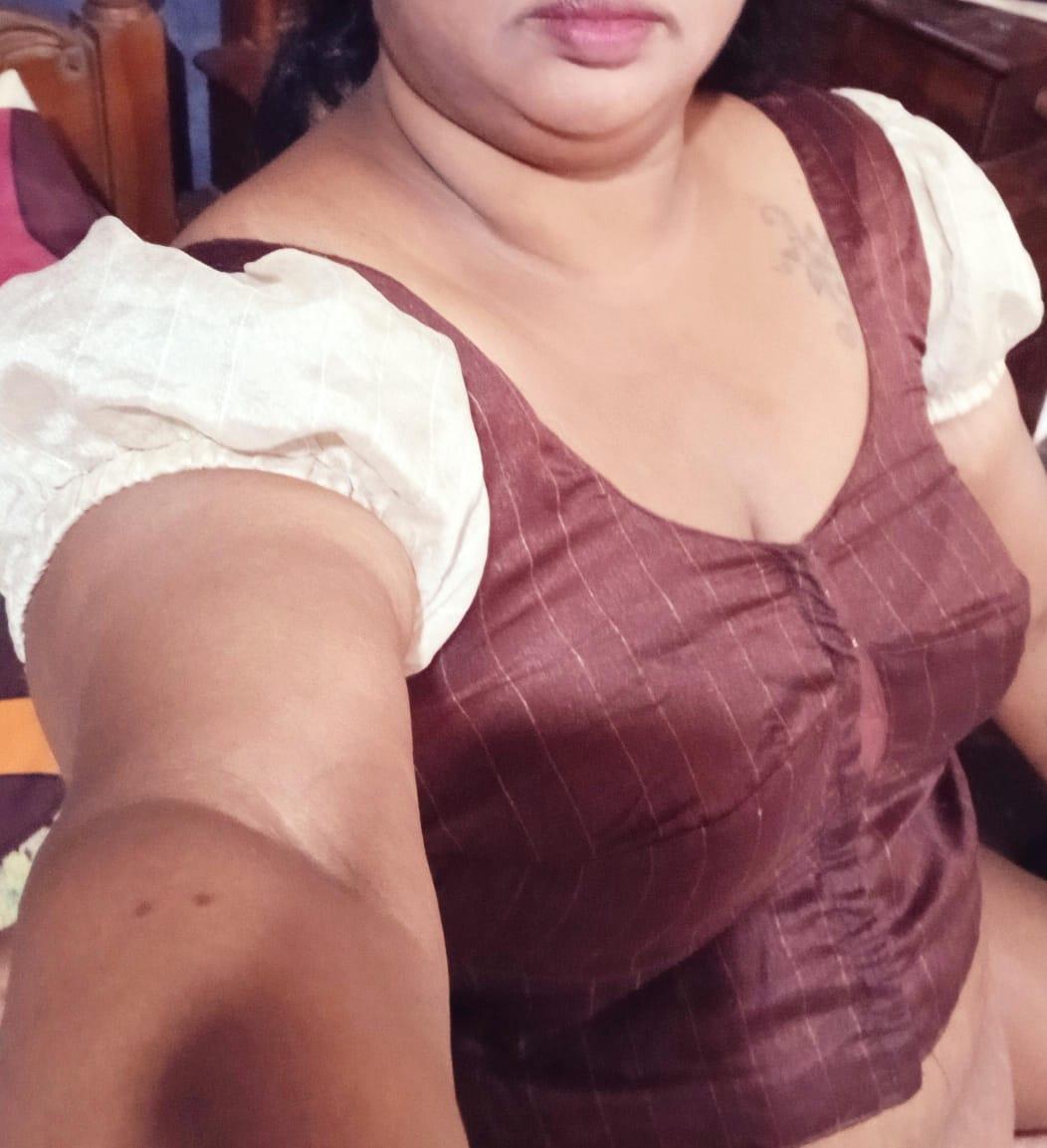 Image of 🌺Asha Live Cam Sw 🌺 with face