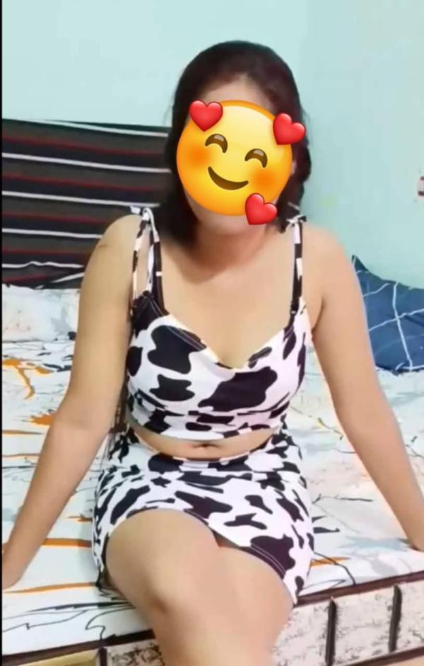 Image of FULL SERVICE  WITH BEAUTIFUL GIRL