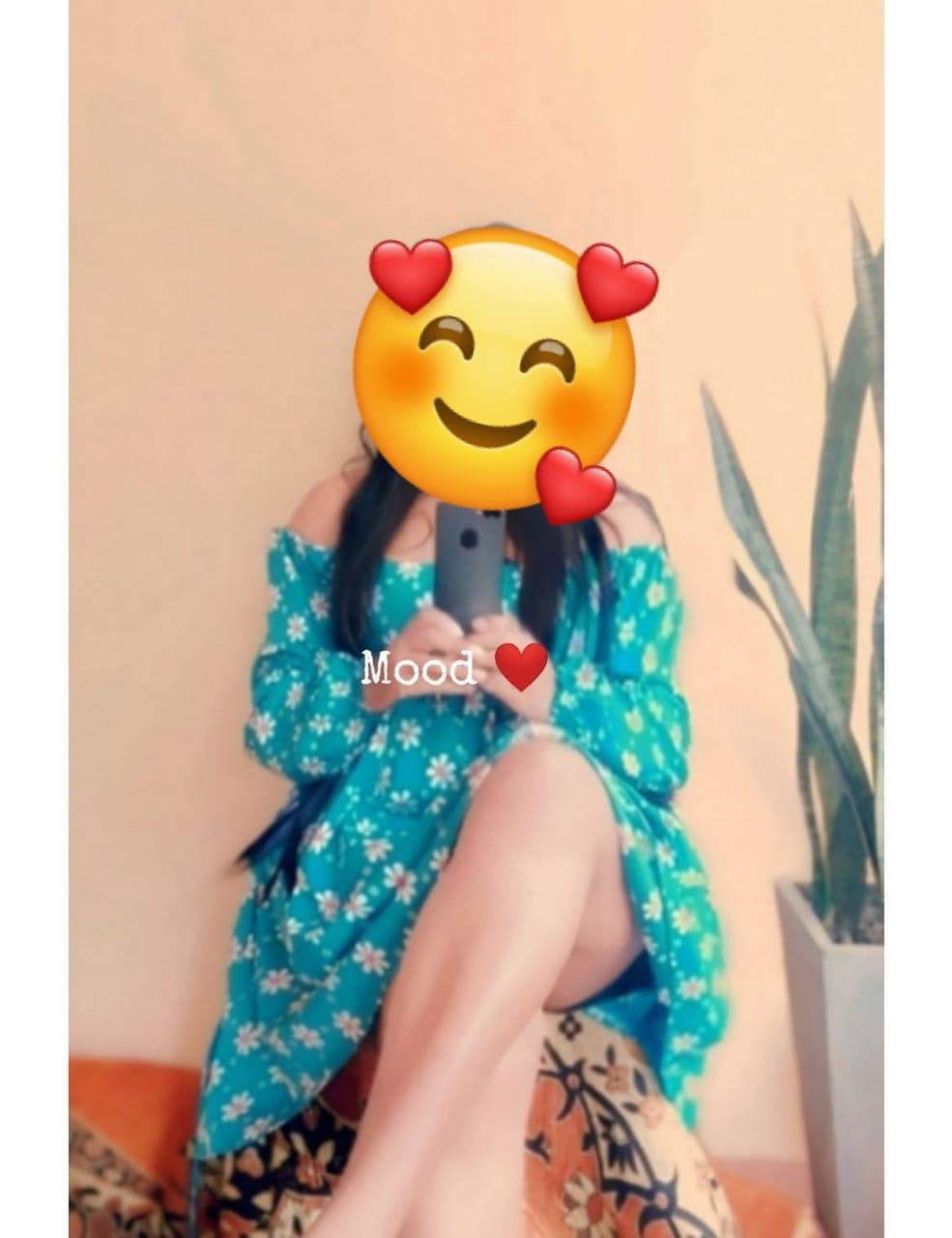 Image of 💕🌸☘️ එක පාරක් ගත්තොත් ආයේ ගන්න හිතෙන සුපිරි කෙල්ලෙක්  එක්ක ගමුද හොද ෆන් එකක්