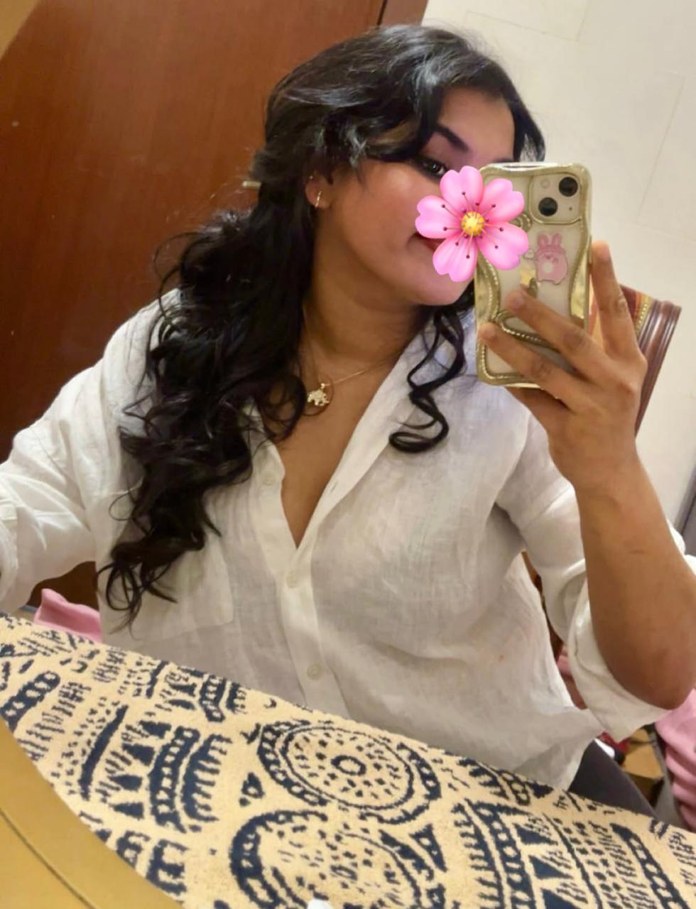 Image of Tamil hot girl live cam show ( With face 👍😍🫦)