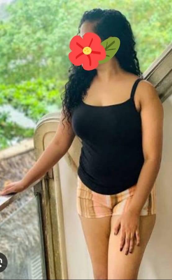 Image of 🌹මම VIP MIKEE මීගමුව 🫠 🌹🌻🌹🌻💞වයස අවුරුදු  23 යි 💞🌹 🌹මාව ගත්තොත් පිටින් ගන්නෑ,,🌻🌹පිටින් ගත්තොත් වගකියන්නෑ  ☎🌻🍺0758026435🍺🌻☎