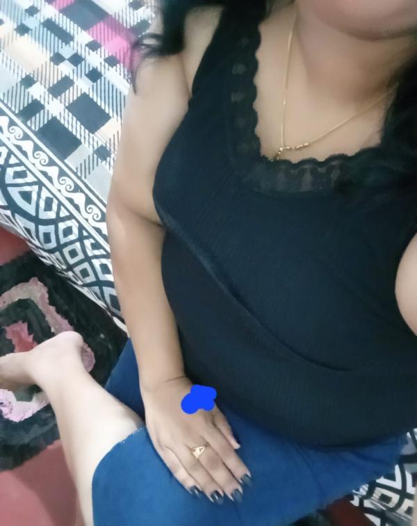 Image of FULL SERVICE BEAUTIFUL GIRL