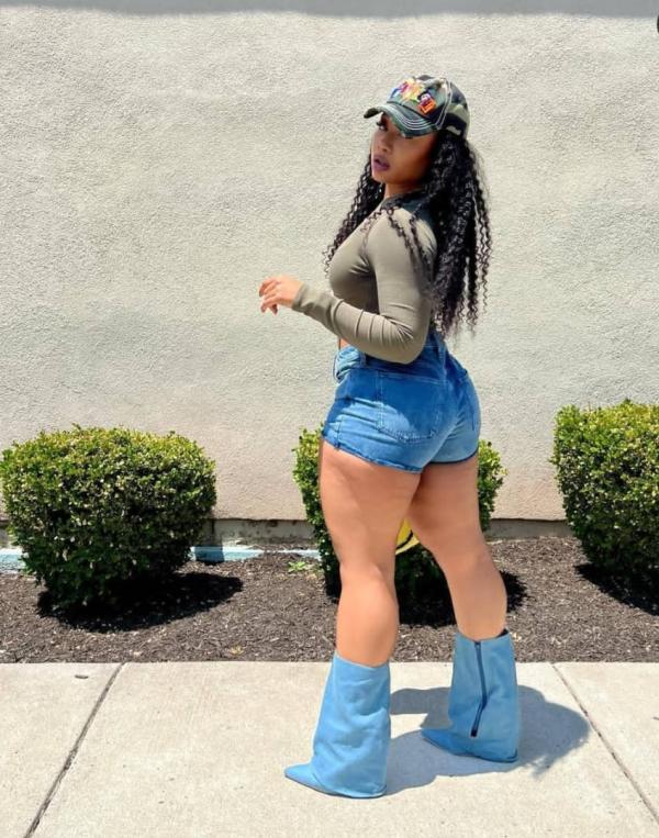 Image of African Girl Full Service