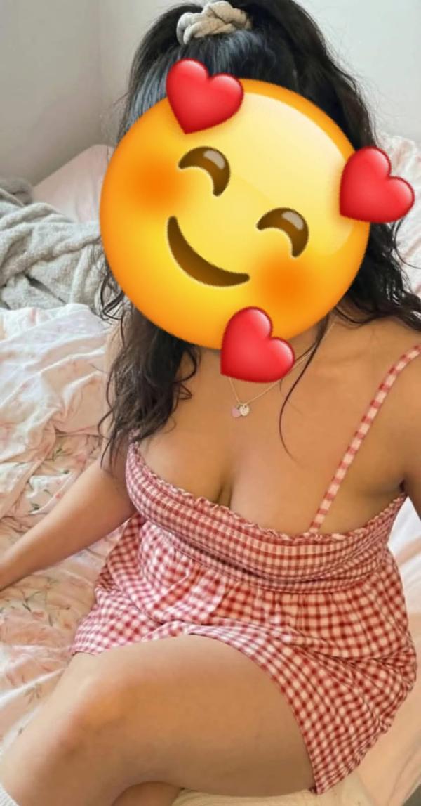 Image of FULL SERVICE  WITH BEAUTIFUL GIRL