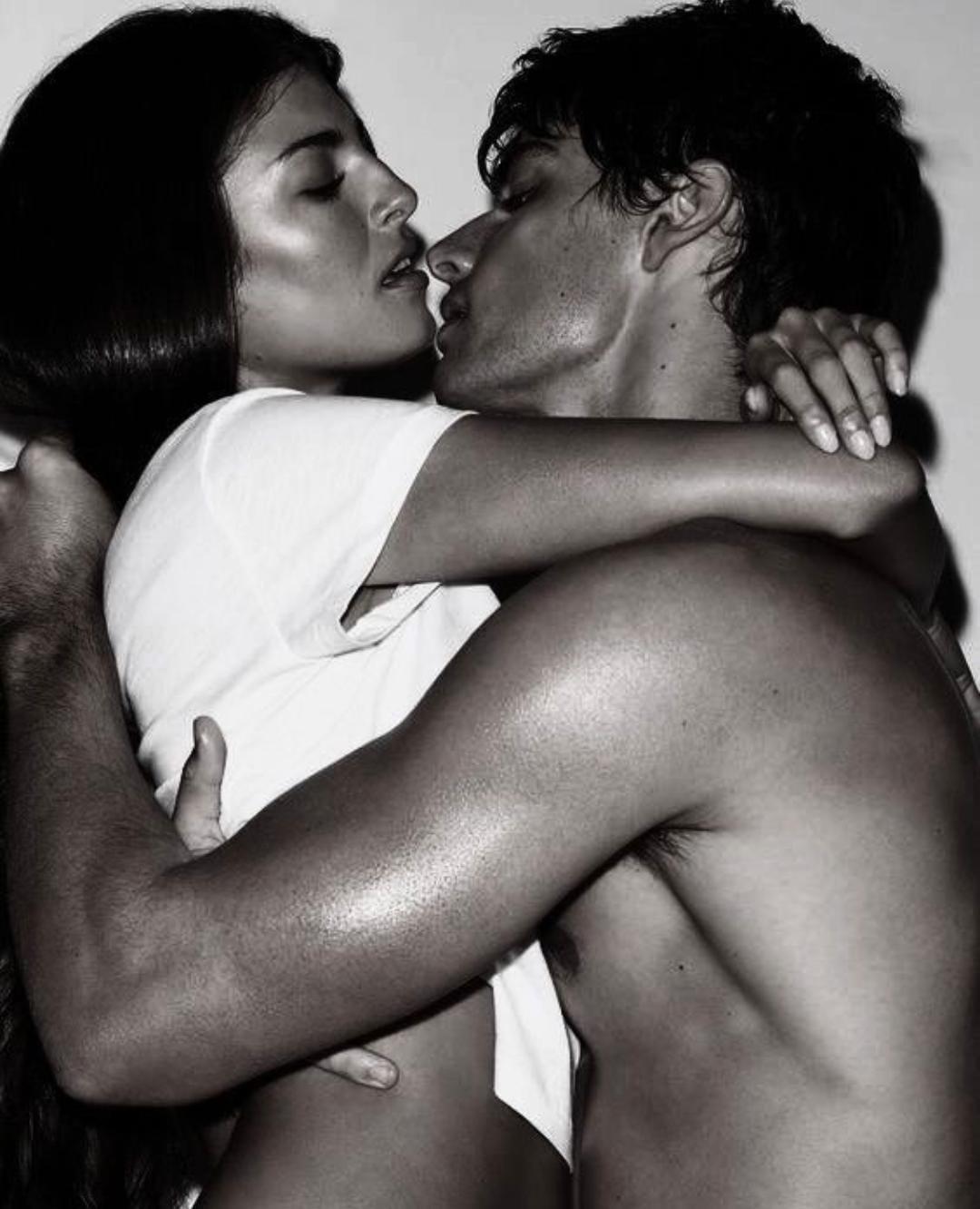 Image of 💪FULL BODY MASSAGE/👨‍👩‍👧THREESOME/🫂WIFE SHARE/👩‍👦‍👦CUCKOLD FOR LADIES GENTS AND COUPLES.