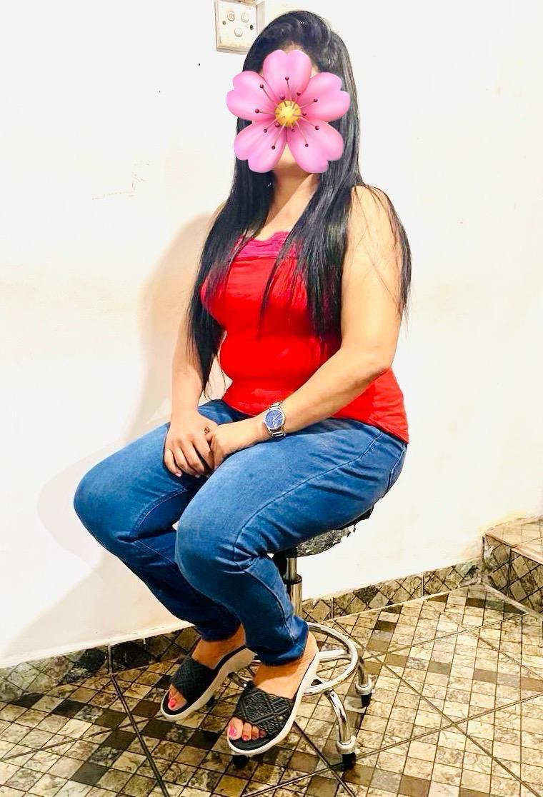 Image of 🙏Hi. Im Madu 🌹ඇත්තම photo  එකක් දාලා තියෙන්නෙ 💯.  📞0770511670  Mount Lavinia Dehiwala Rathmalana  Private place.  Full service 6000/=  genuine service Real photo 💯 Aththidiya  (ගල්කිස්ස galkisse) Age 27 Real photo
