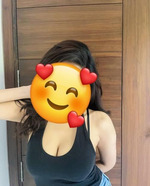 Image of Best cam show with nadhee