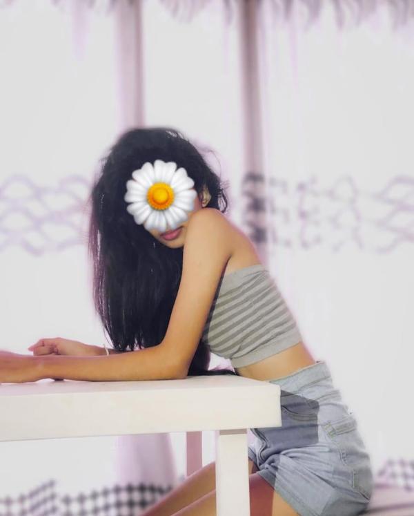 Image of NEW TEEN GIRL 22 YEARS OLD 🤍🥀