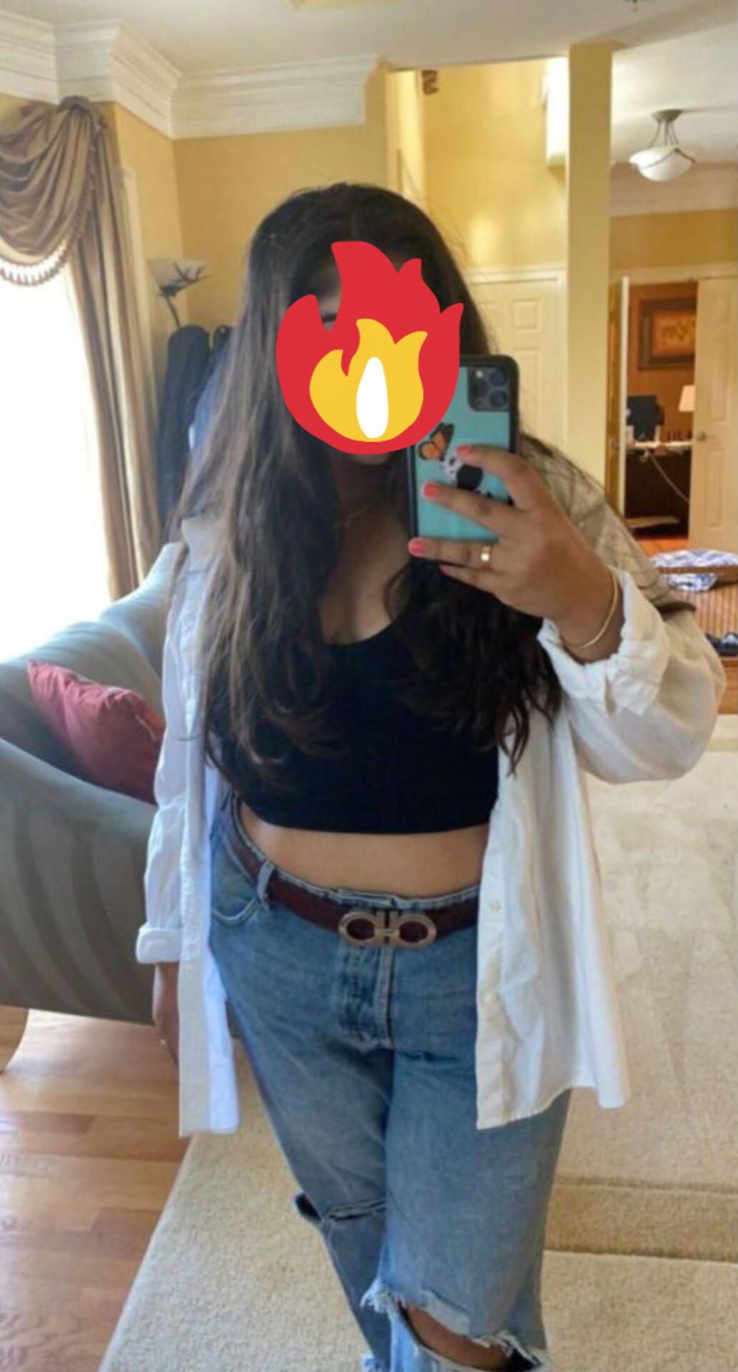 Image of Sexy girl for a RIDE🥳🍆🥵