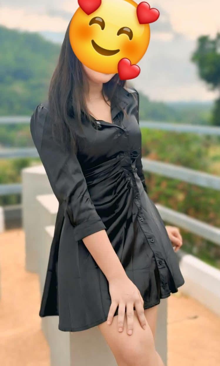 Image of Full Service Beautiful Girl