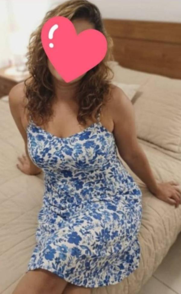 Image of 🔖 Hii guys.. 🌹With Face Hot Live Cam Show .... 🔖💛💚💙