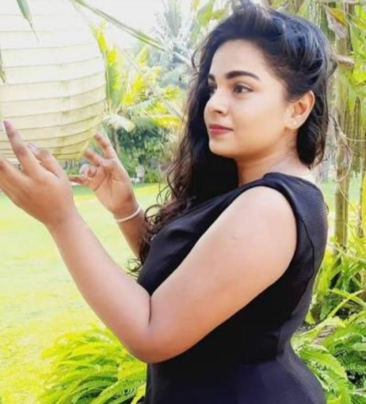 Image of Full service and cam show