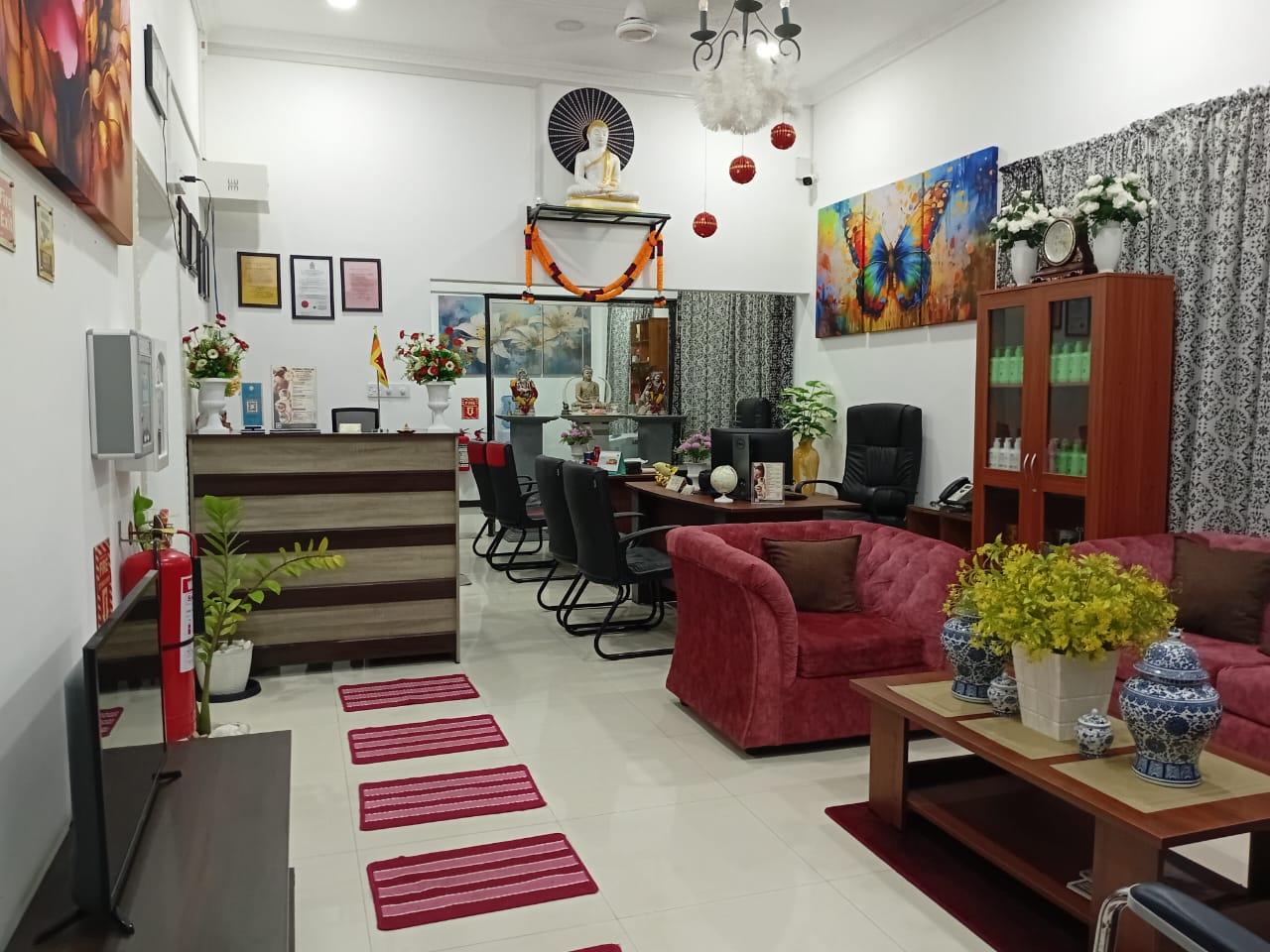 Image of 🔴  රැකියා ඇබෑර්තු  අපගේ සම්බාහන මධ්‍යස්ථානය සඳහා  පුහුණු නුපුහුණු තෙරපිවරියන් බදවා ගනු ලැබේ  🔴