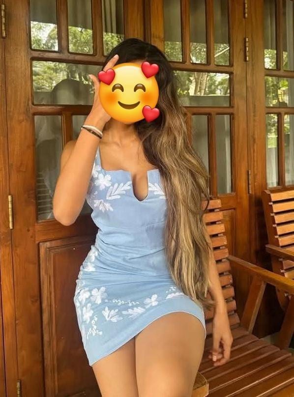 Image of Full Service Beautiful Girl