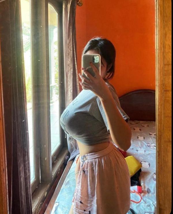 Image of Hot Muslim girl 40 boobs  Age 25 white skin