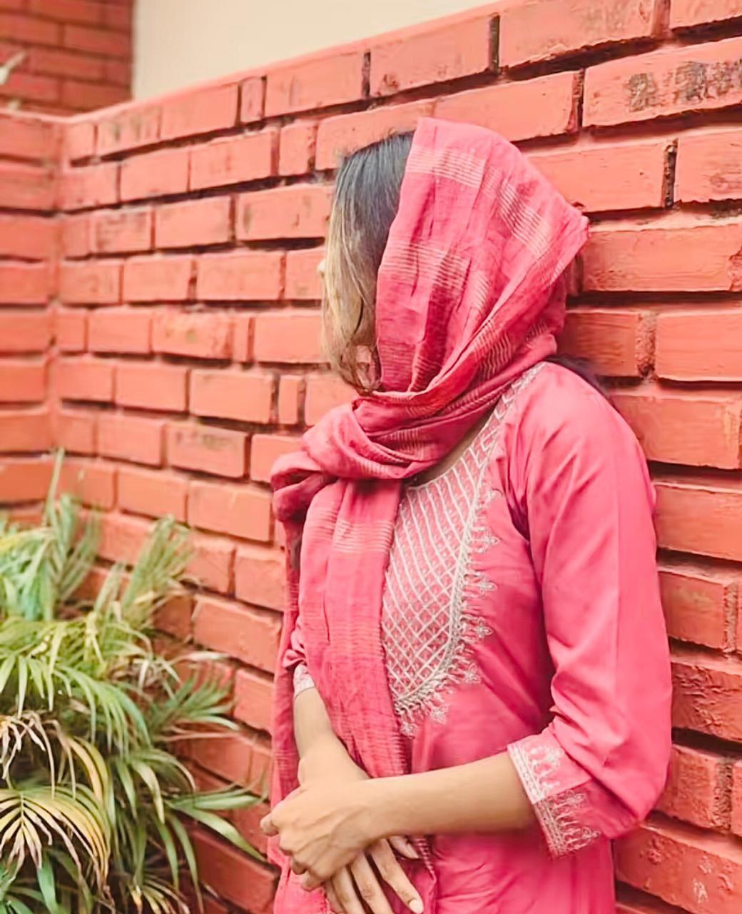 Image of 💐New Muslim Girl Genuine ❇️❇️Hot Live Cam Show And Voice Fun ❇️❇️