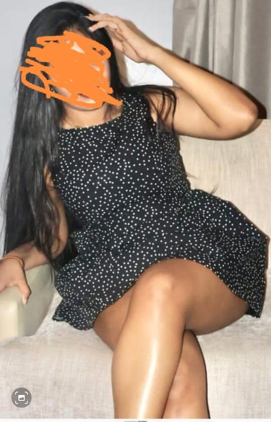 Image of 🌹 මීගමුවේ අඩුම මිල💞 🍌ONE OURS ONE SHOT         ✨️ 3000.00✨️ 🌻ONE OURS TWO SHOT         ✨️ 4000.00✨️ ✨️🌙FULL NIGHT OK✨️  20 000 ( WITHOUT  ROOM )