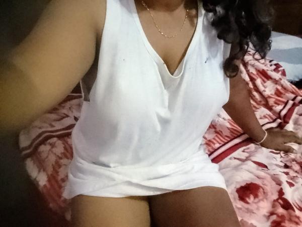 Image of DINITHI ❤️ WITH FACE CAM SHOW ❤️