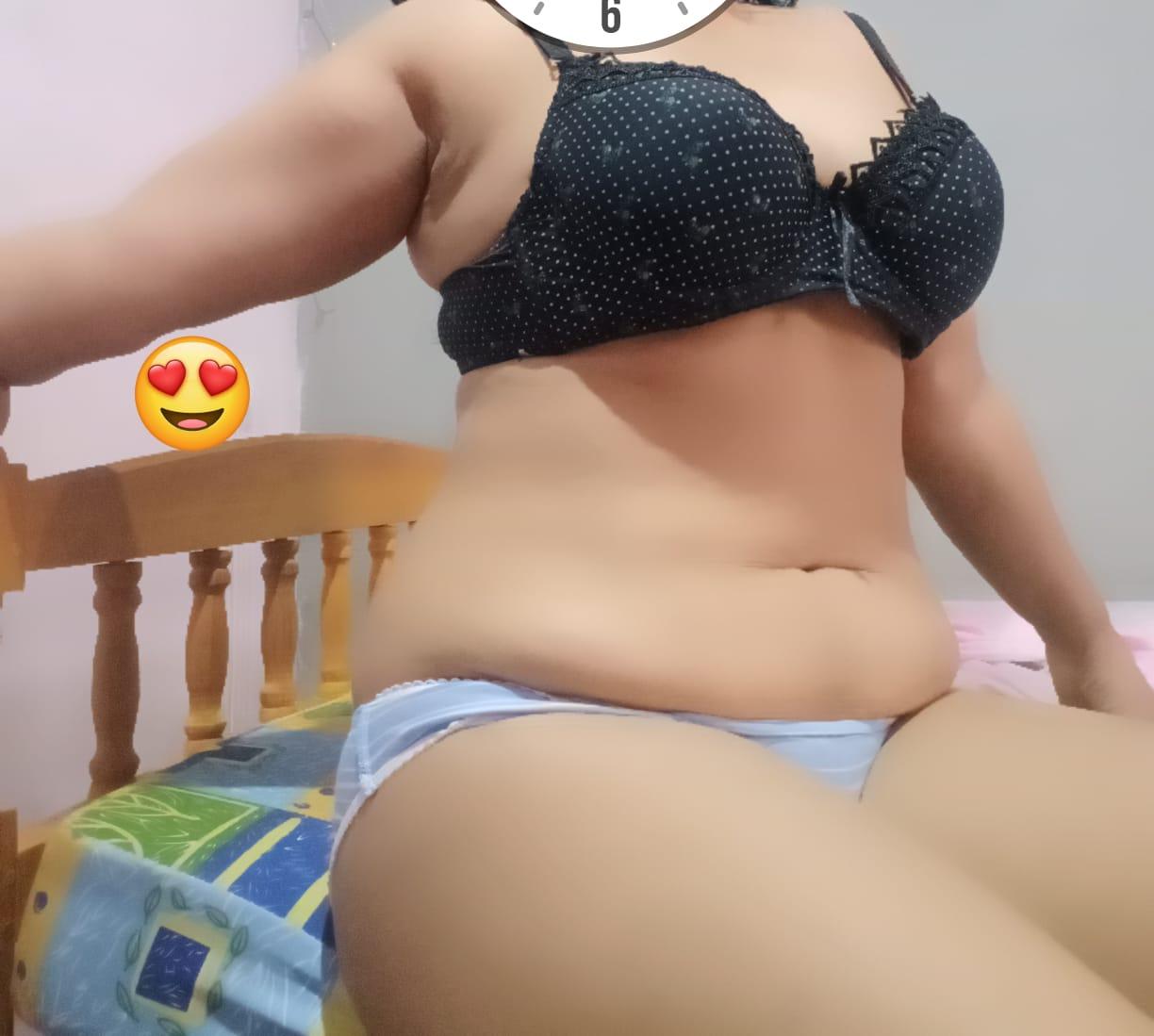 Image of 🍎🫦LIVE CAM SHOW🍅🫦