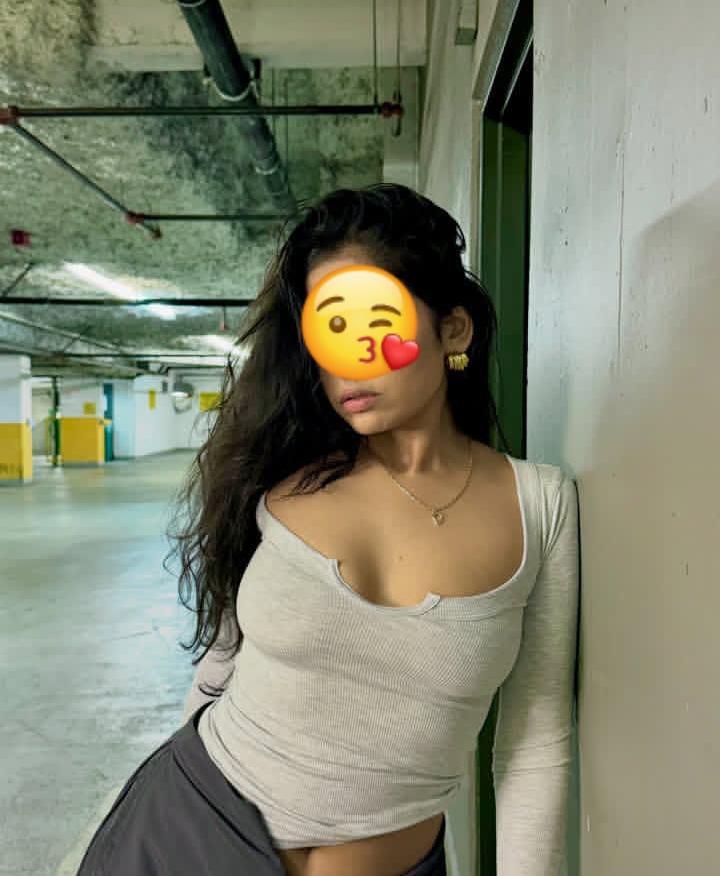 Image of ✨"🤍 𝗦𝗣𝗘𝗖𝗜𝗔𝗟 ✨  𝗩𝗜𝗣 𝐎𝐅𝐅𝐈𝐂𝐄 𝐖𝐎𝐑𝐊𝐈𝐍𝐆  𝐆𝐈𝐑𝐋𝐒 , 𝗔𝗩𝗔𝗜𝗟𝗕𝗟𝗘 ✅ 𝕆𝕟𝕝𝕪 𝕍𝕍𝕀ℙ ℂ𝕠𝕝𝕥𝕪 𝔹𝕖𝕒𝕦𝕥𝕪𝕗𝕦𝕝𝕝 𝕐𝕠𝕦𝕟𝕘 𝔾𝕚𝕣𝕝𝕤 𝕊𝕥𝕒𝕪