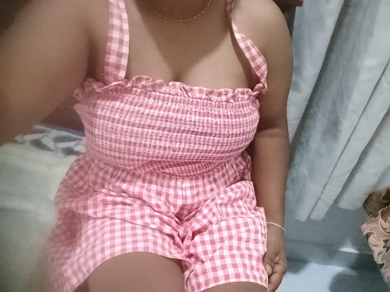 Image of DINITHI ❤️ WITH FACE CAM SHOW ❤️