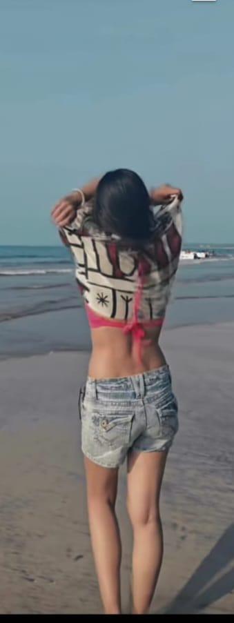 Image of 💞 ඕන වැඩකට ඔට්ටු 🫂 🥰 පිස්සු පීකුදු කෙල්ල 🥰 🌹රැල්ල පාගන්න එන 🌹 🌻 කොල්ලන්ගෙ තේරීම😘