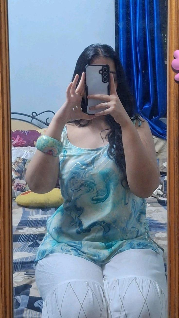 Image of Hot real girl cam show 💋📸🥵 with full face 🎬🥵