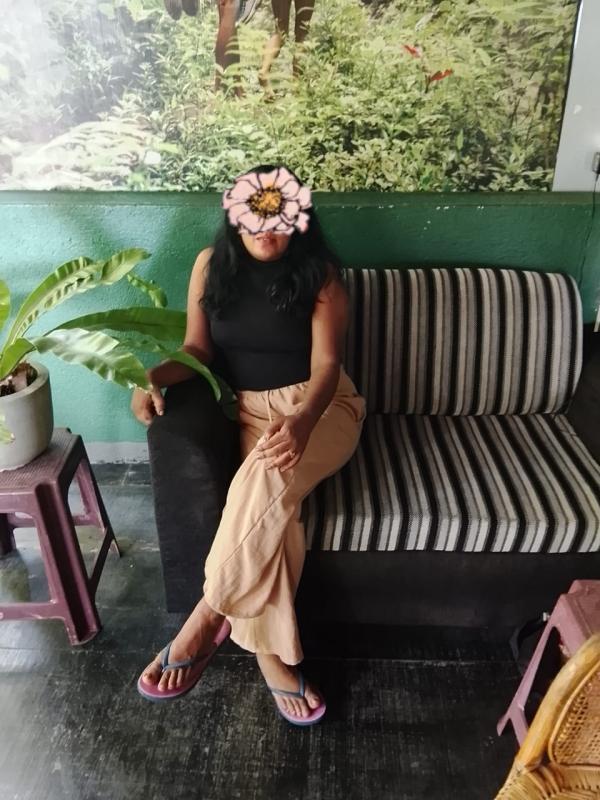 Image of BEAUTIFUL GIRL FULL SERVICE