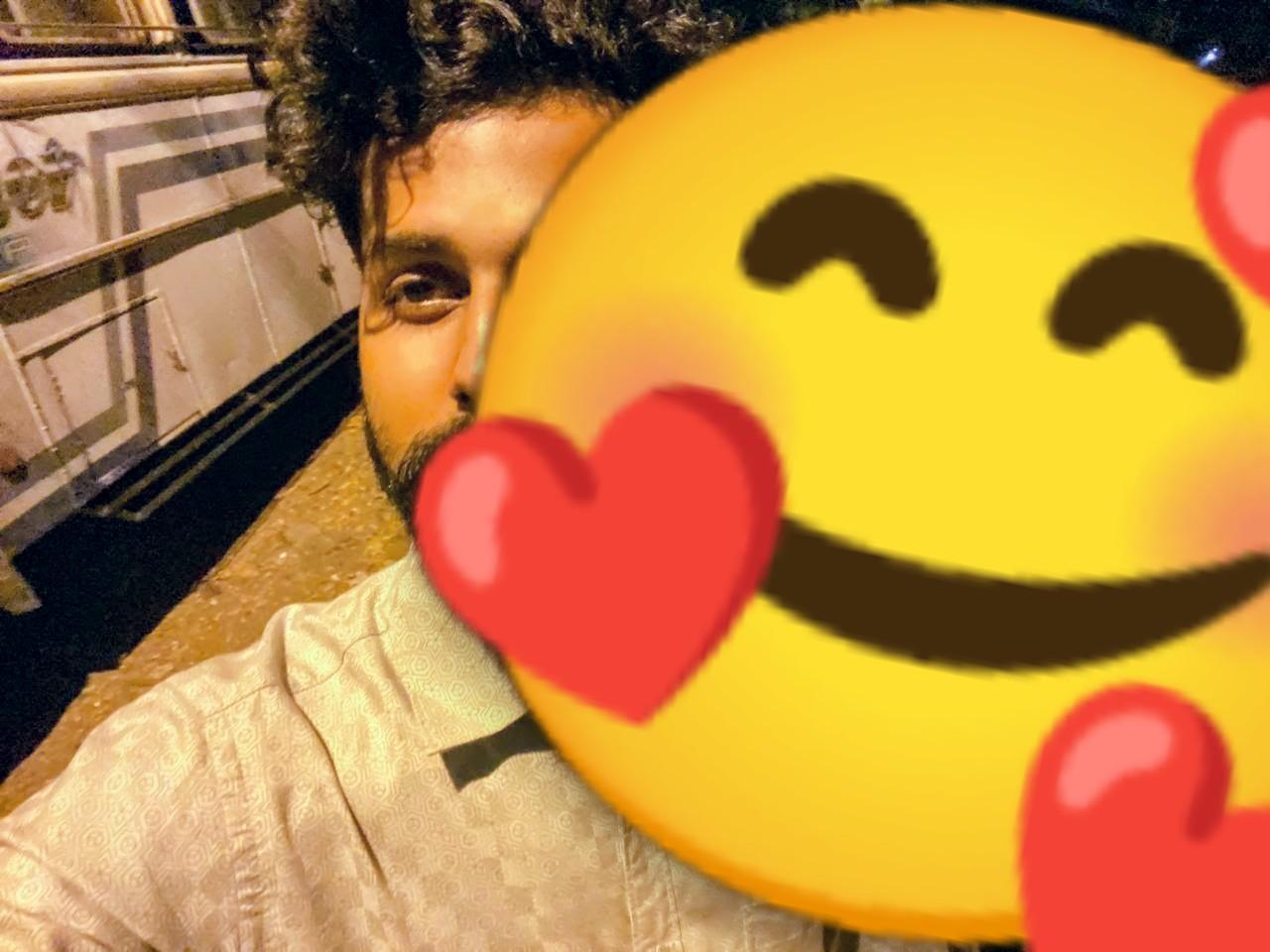 Image of Girls only chat with me my age 23 my real pic