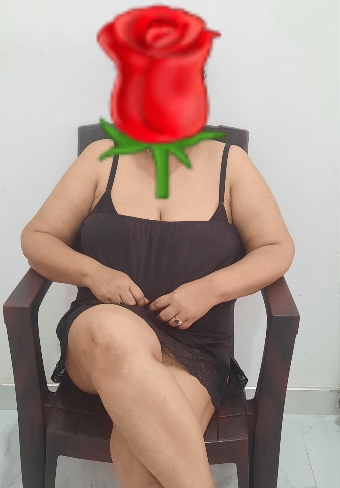 Image of 🌼🌹Hot live cam show🌹🌼