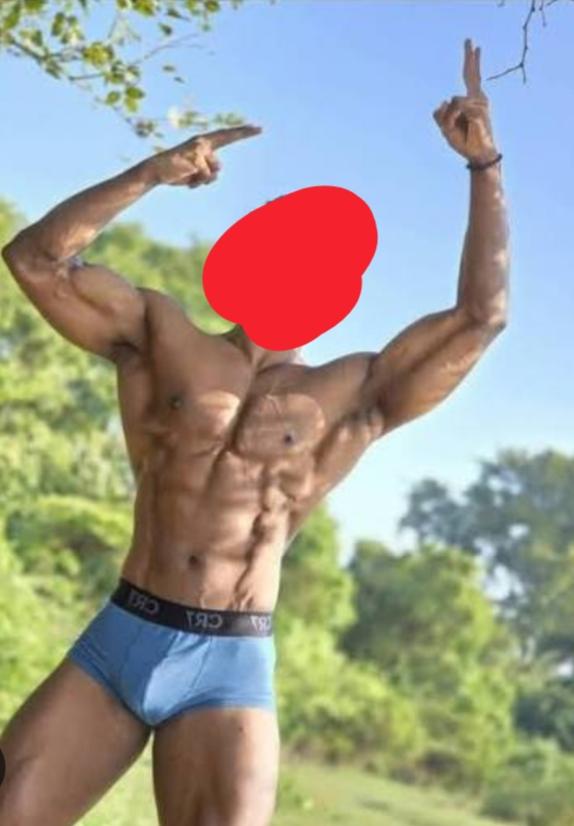 Image of Girl/girls & couples  no shemale