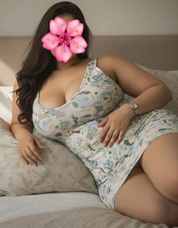 Image of 💚 Full Service 6500/ 1  hour with hotel Room 👉RS 6500= මුළු මුදලම රූම් ගාස්තු  සමග ✅😍😍මම ඉන්නේ/ ලියනාගේමුල්ල //කටුනායක  👉 Full service &  ANAL Service(දෙකම OK ) 👉10000 ( 2 hour  2 Shot OK ) with  hotel room 💯