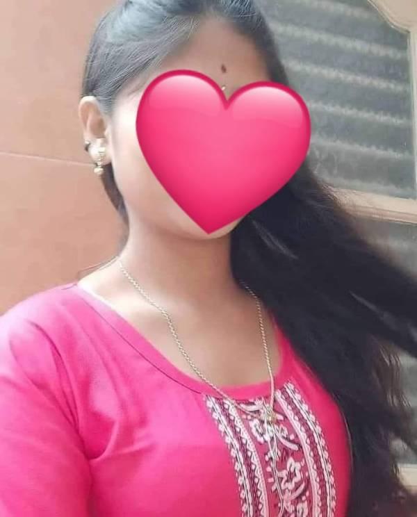Image of 🌸🪻☘️  TAMIL GIRL Rs 7000/= WITH ROOM FRESH NEW ❤️ kollupity, Bambalapity, , wellawatta, Movntlevoniya  📞0769837497   💕❤️