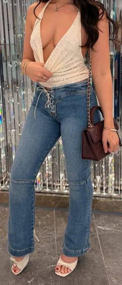 Image of *Full service  *wallawaththa*