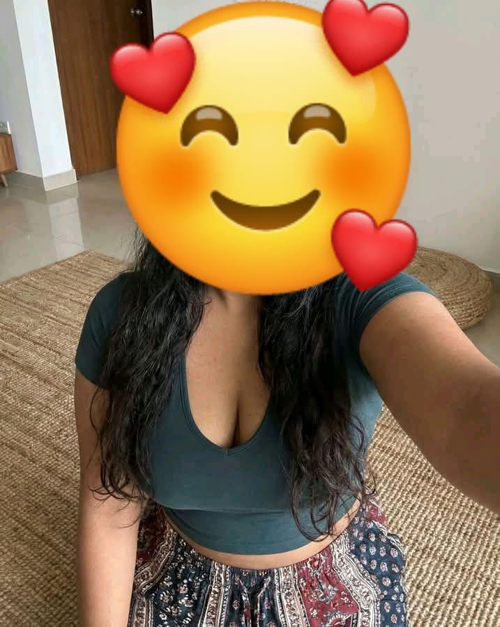 Image of ❤️🪷☘️   අලුත් වෙනසක් එක්ක Live Cam Show  එකක ඇගට දැනෙන සුපිරි  සැපක්