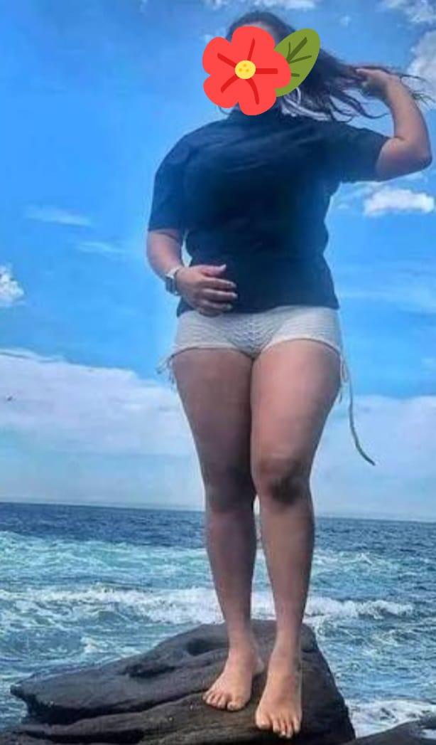 Image of 🍺1🍺 DRINKING OK🍺  🚬2🚬SMORKING OK 🚬  👩‍❤️‍👨3👩‍❤️‍👨ONE OURS ONE SHOT  ✨️ ANY SMOKING OK🚬 පැයට මේ පහම ගන්න එන්න මීගමුවෙ මදූ ගාවට BEECH ROAD 🌻පැයට 5000.00ක් පමනයි🌻 ❤TREESUM OK ONE AND HAFE OUR  10000.00 ONLY✨️BEECH ROAD👍