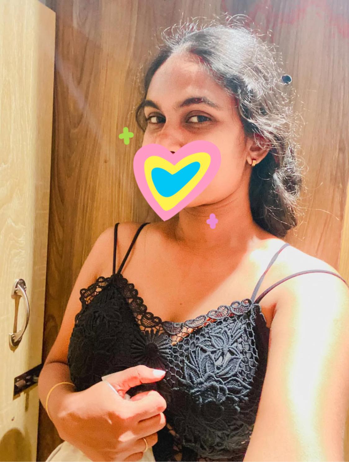 Image of ♥️ Hot And white Girl Cam Show 🤍 With Face / Without Face