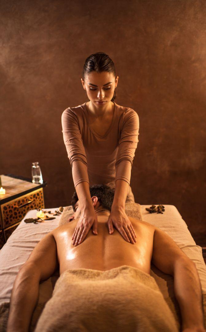 Image of VVIP ස්පා ආයතනයක් සදහා අවුරුදු 21ත් 35ත් අතර තෙරපිවරියන් අවශ්‍යයි.