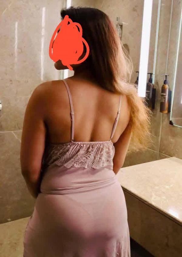 Image of NEW GENUINE BEAUTIFUL CAM GIRL