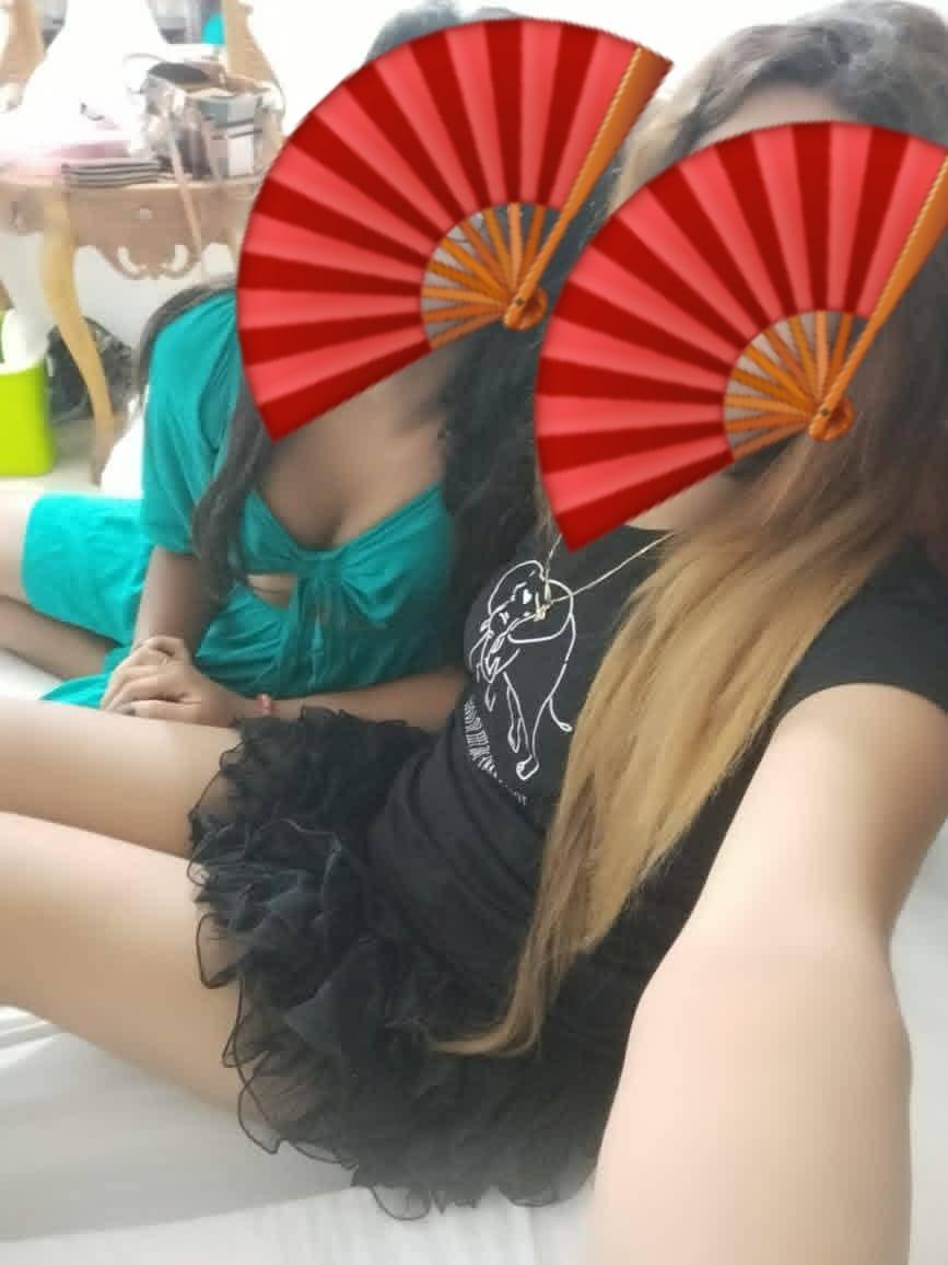 Image of GENUINE LIVE CAM SHOW 🥰 SHEMALE SINGLE / COUPLE  Location: VERIFIED LIVE CAM SHOW