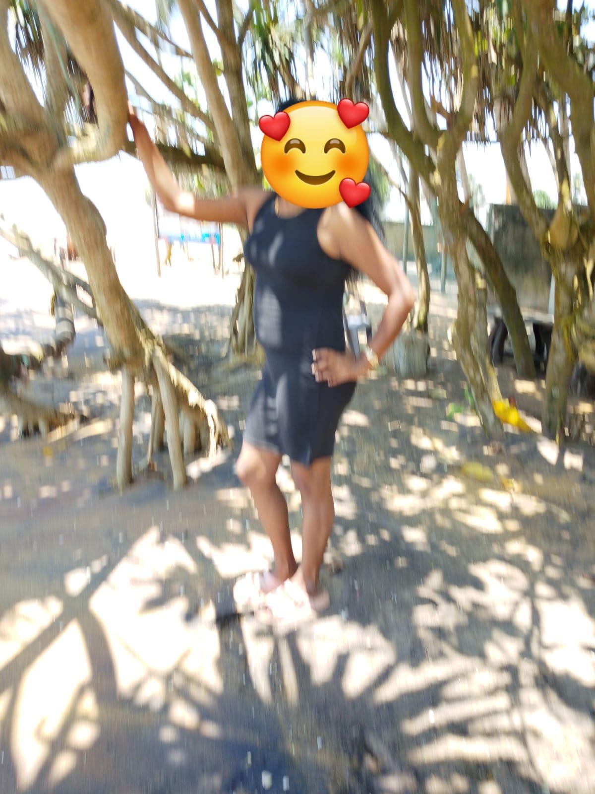 Image of Hi friends, I'm Shani. 25 years. Come & enjoy with life.