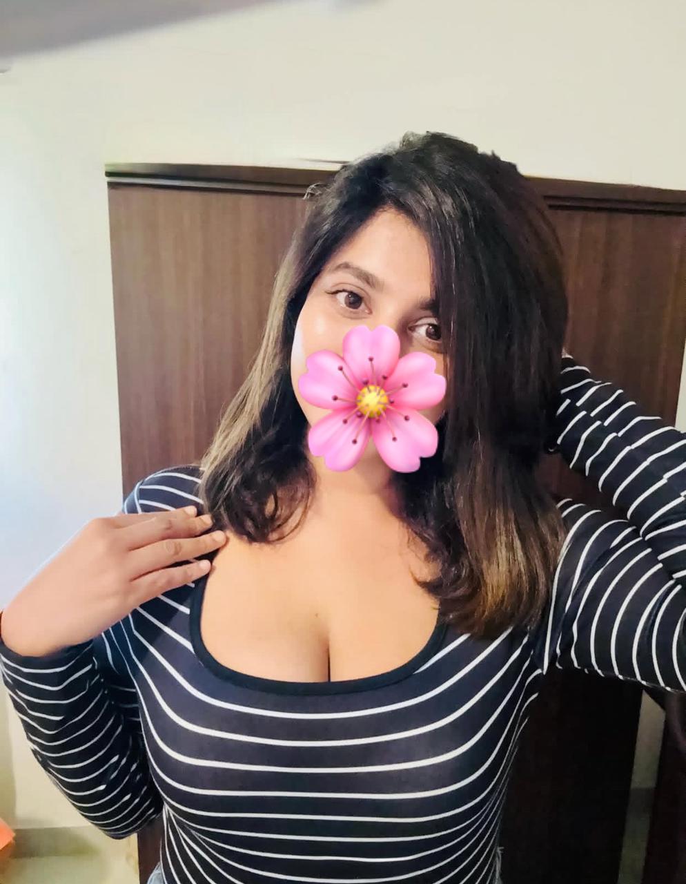 Image of Genuine Tamil and sinhala cam show