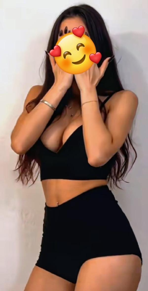 Image of GENUINE LIVE CAM SHOW 🥰