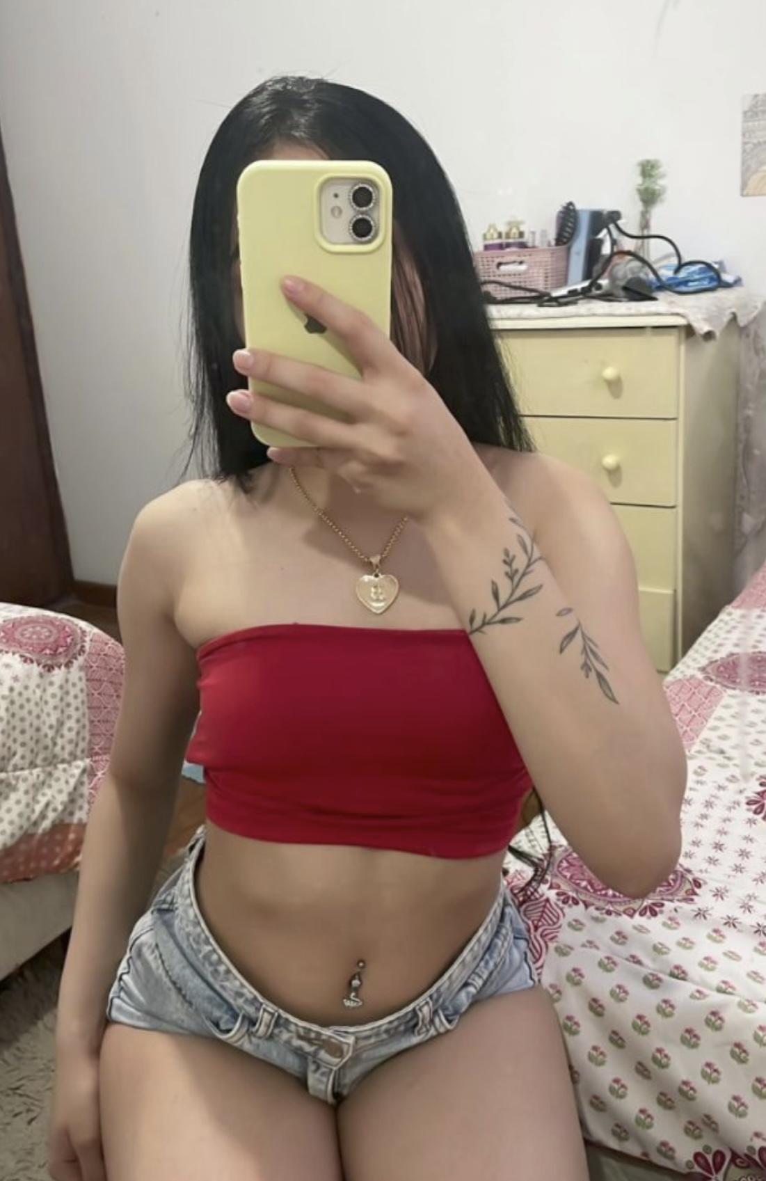 Image of With Face Cute Girl Live Cam Show 🦋