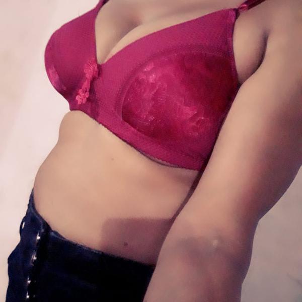 Image of BEAUTIFUL GIRL FULL SERVICE WITH ROOM